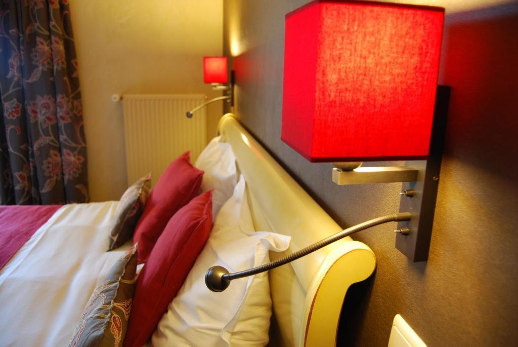Hostellerie Gilain Achene Экстерьер фото